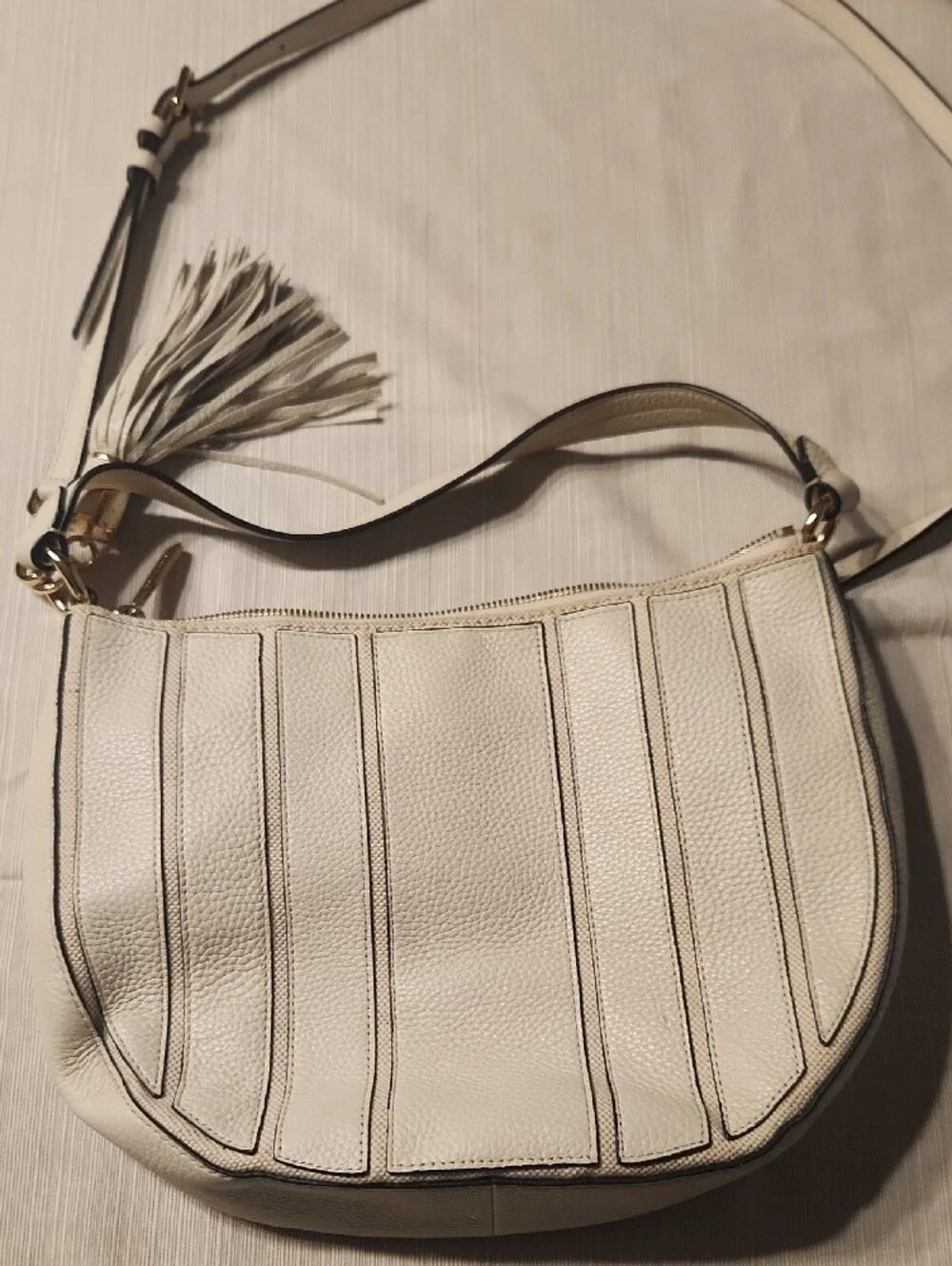 Michael Kors Cream Leather Shoulder Bag with Gold Hardware